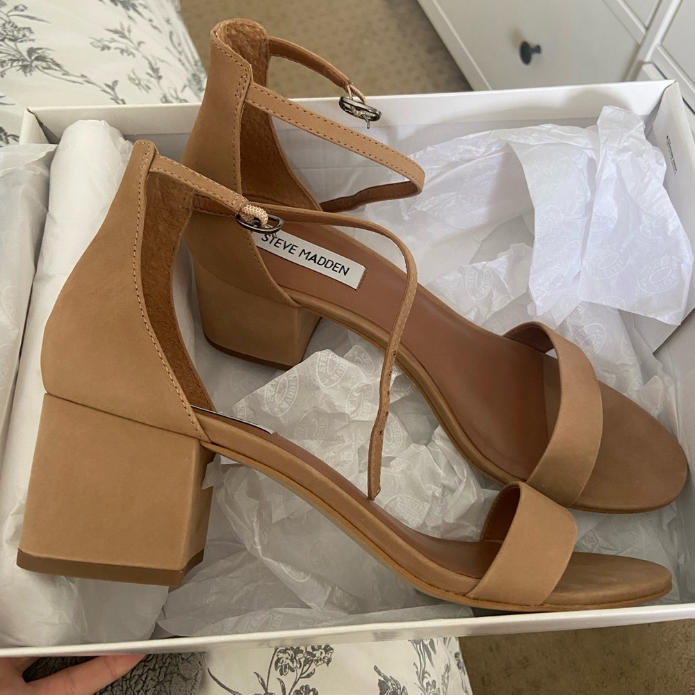 Steve Madden Nude Heels
